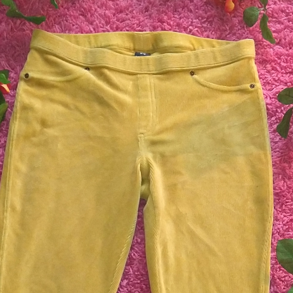 Pants - Picture 5 of 7